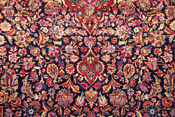 قالی بافی در ایران به چه صورت است