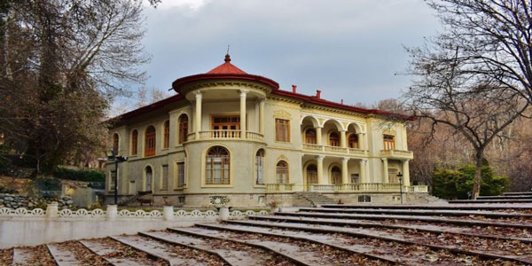 موزه پوشاک سلطنتی سعد آباد